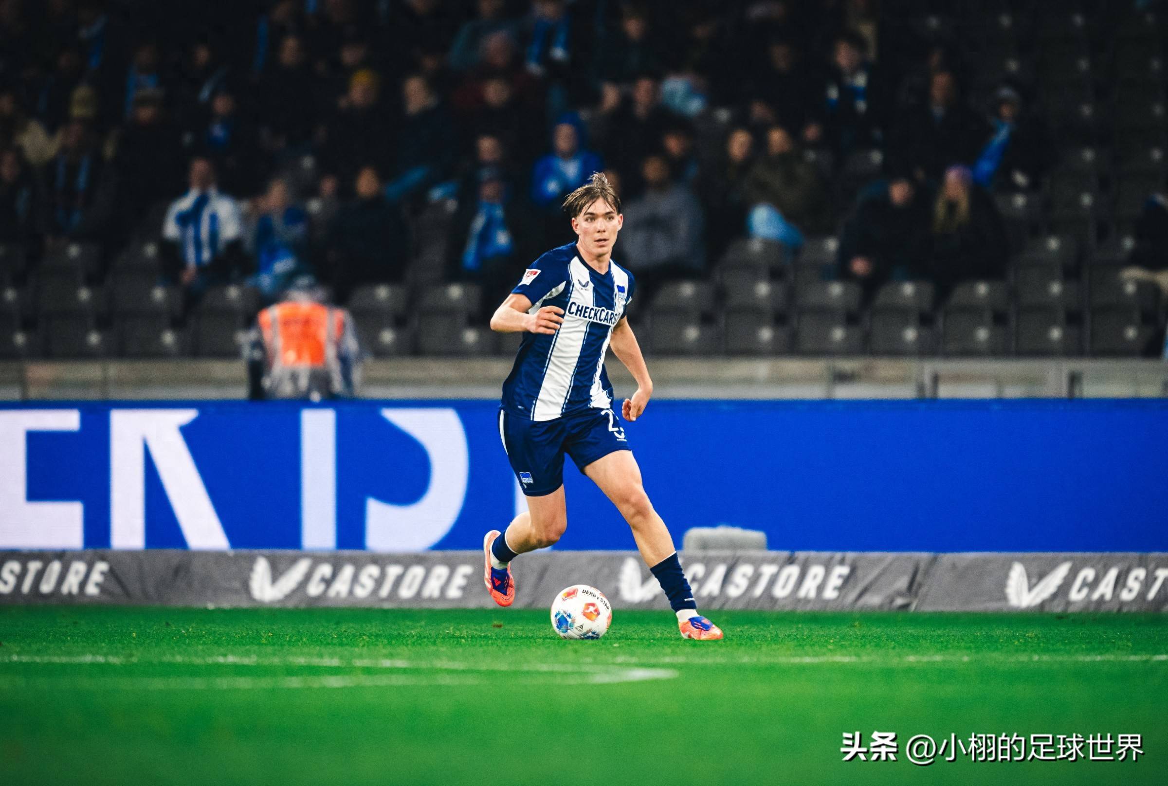 德甲豪门哄抢16岁天才！拜仁入局，柏林赫塔标价2000万欧