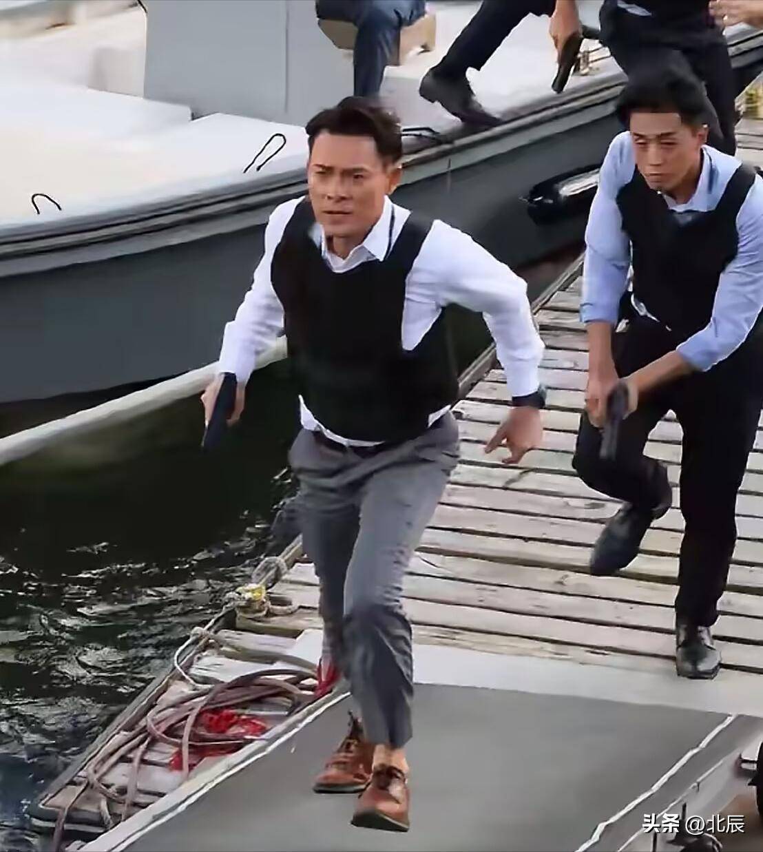 80万救命钱逼跪海俊杰!表姐陈慧珊身家不菲仍沉默,换肝只剩两天