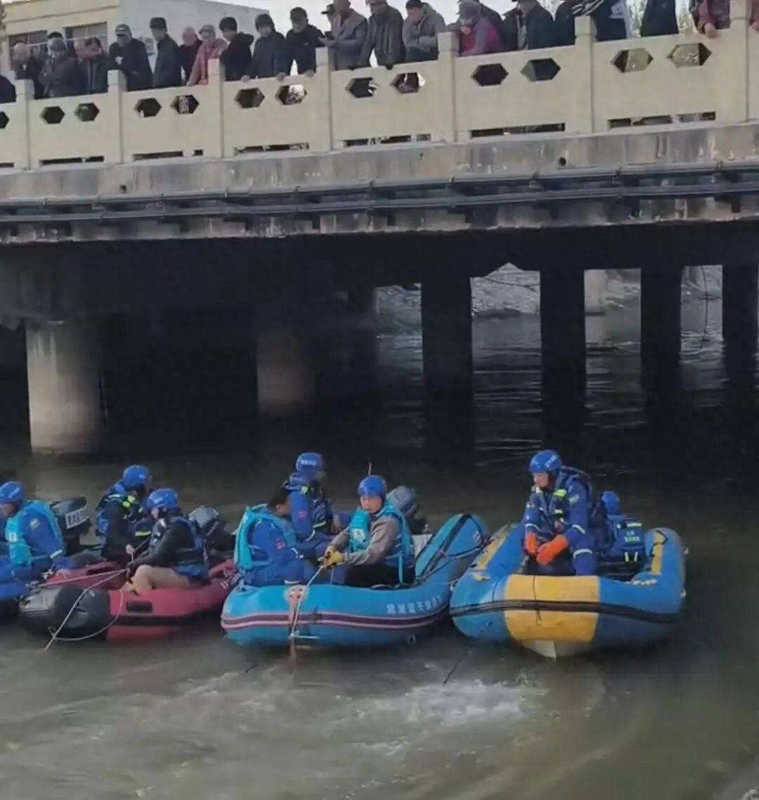 一男一女坠河男子溺亡女子搜救已超60小时知情人两人为离异夫妻