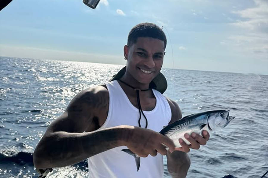 拉什福德放弃泡吧改当钓鱼佬，出租巴萨复苏原因揭晓！不像在曼联声色犬马