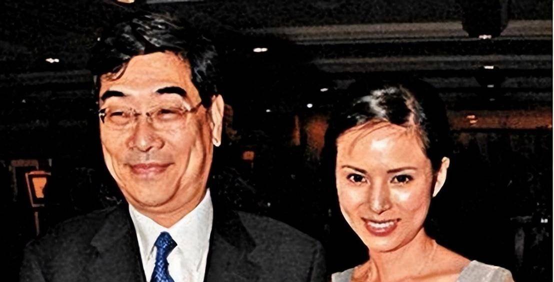 郭应泉虽然事业有成,但比起同龄的富商显得并不起眼