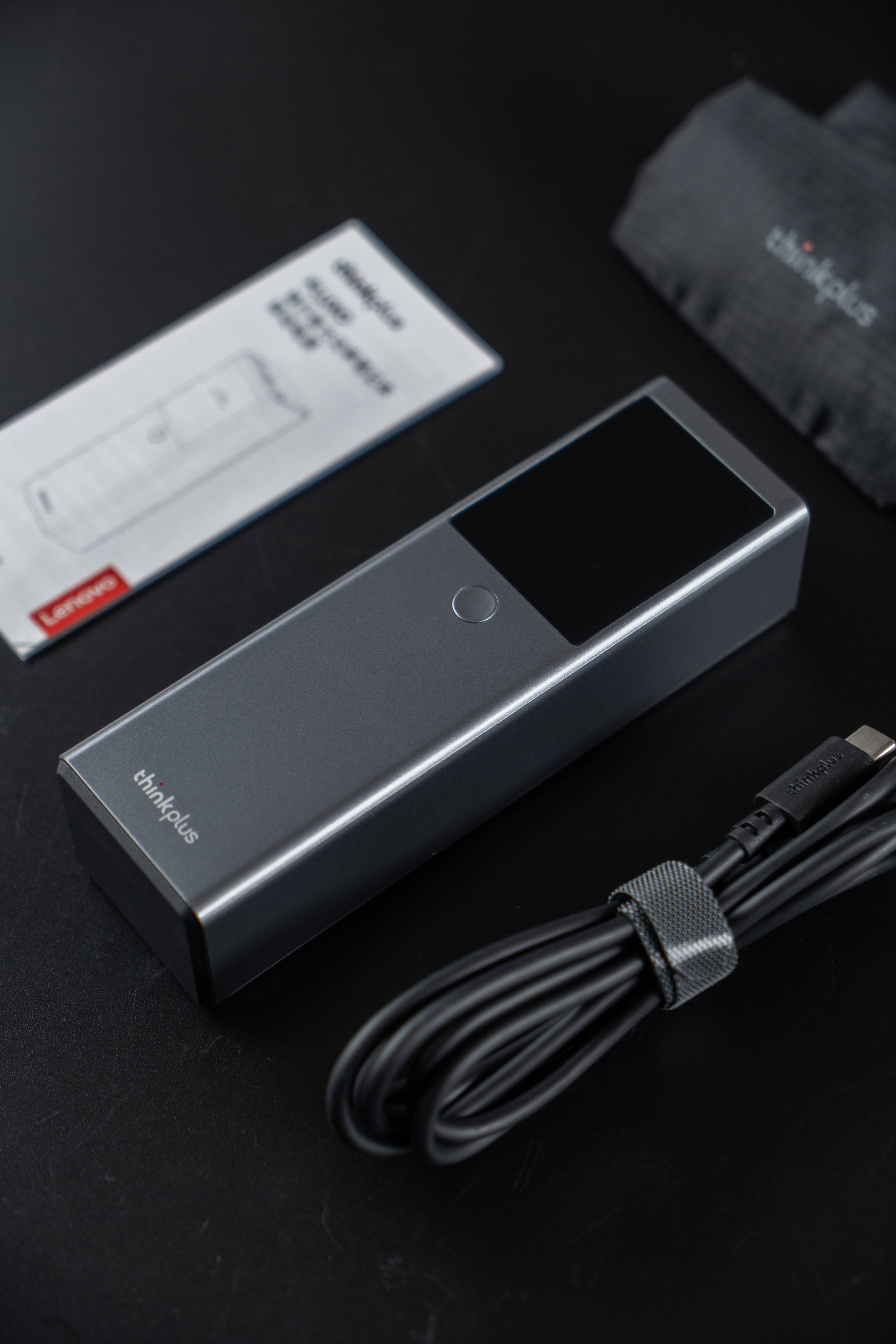 只需一个就能为你出行设备续电-联想锋行者大功率笔记本移动电源