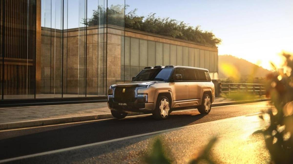 广州车展仰望三箭齐发，以“性能+豪华+科技”重构高端市场格局！