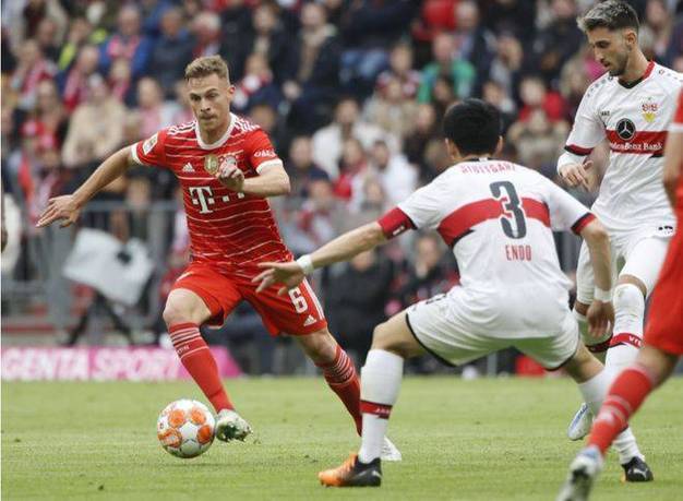 德甲争四巅峰战！多特蒙德主场迎战斯图加特，谁能抢占欧冠先机？