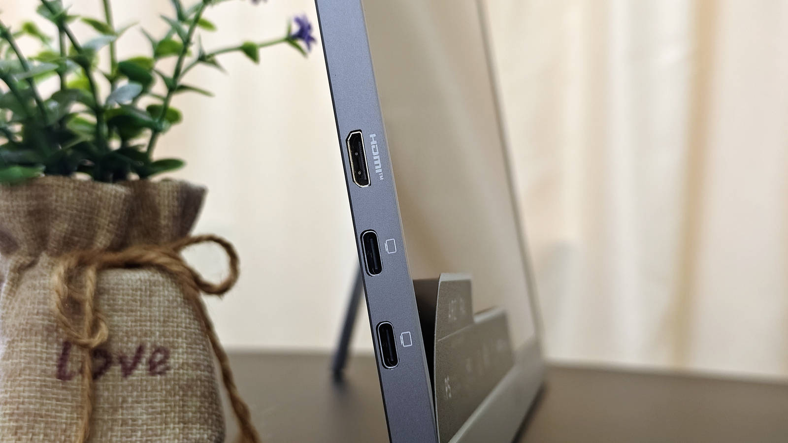 ARZOPA Z3FC便携屏，移动办公与游戏娱乐的“双料利器”！