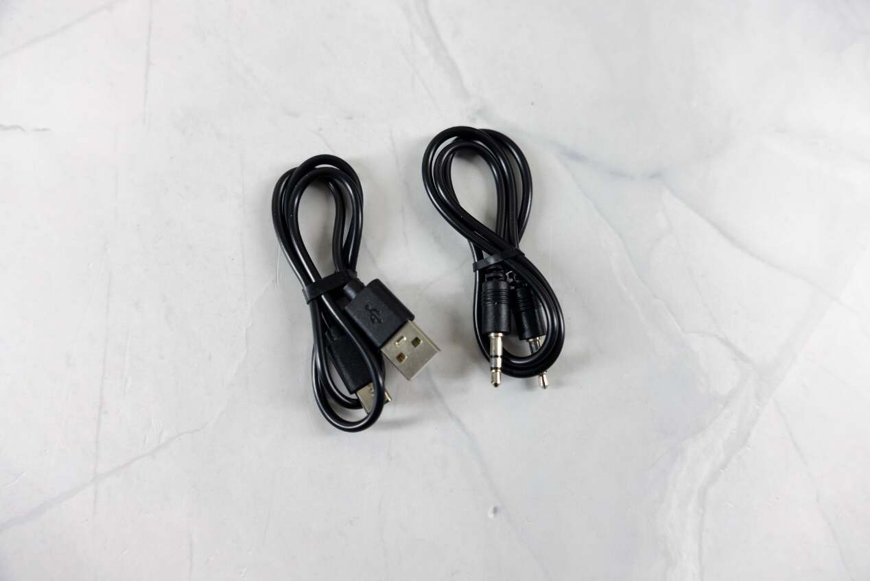 声光同步律动，小体积大功率，雷登S11便携蓝牙音响体验