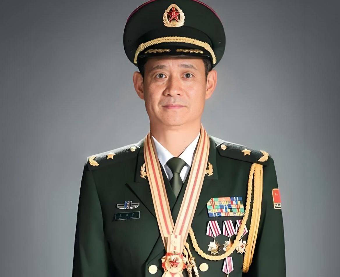 退役后的飞天将军聂海胜:离开航天舱门,他把人生过成另一种硬核