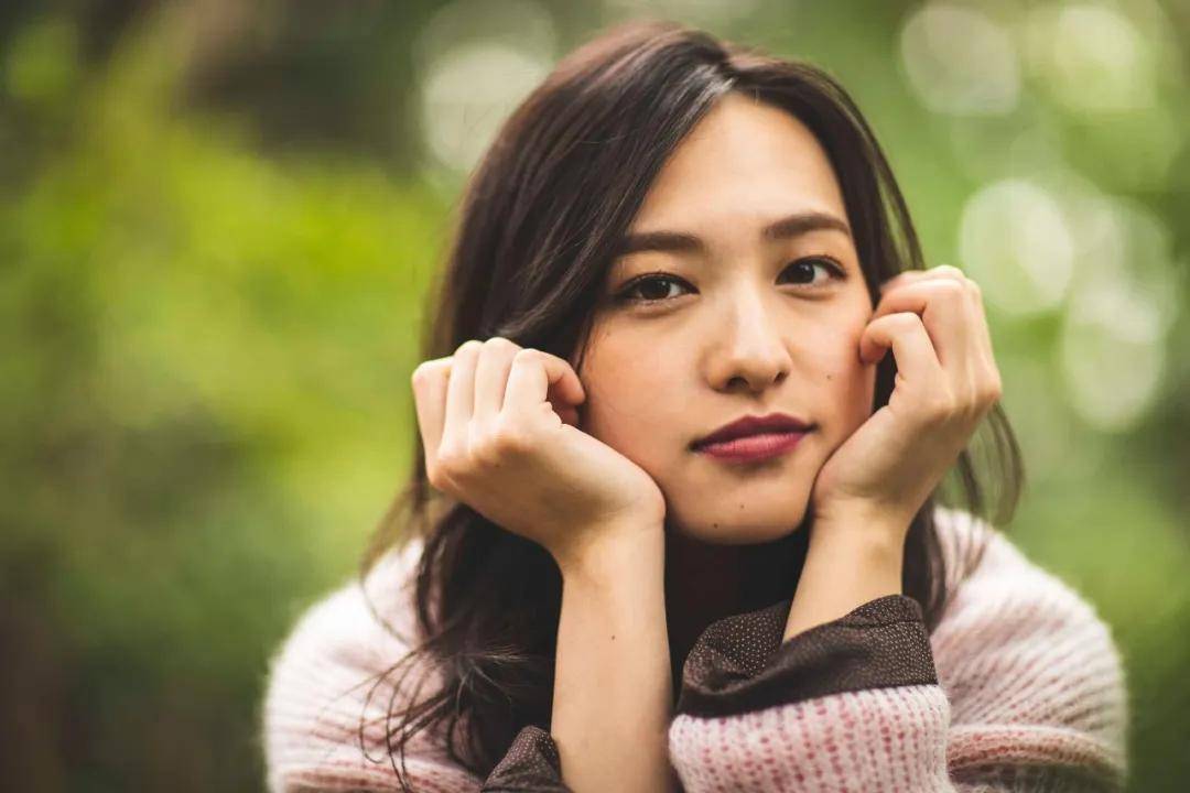 日本女星北村优衣写真性感火辣！99后美女曾为艺术献身