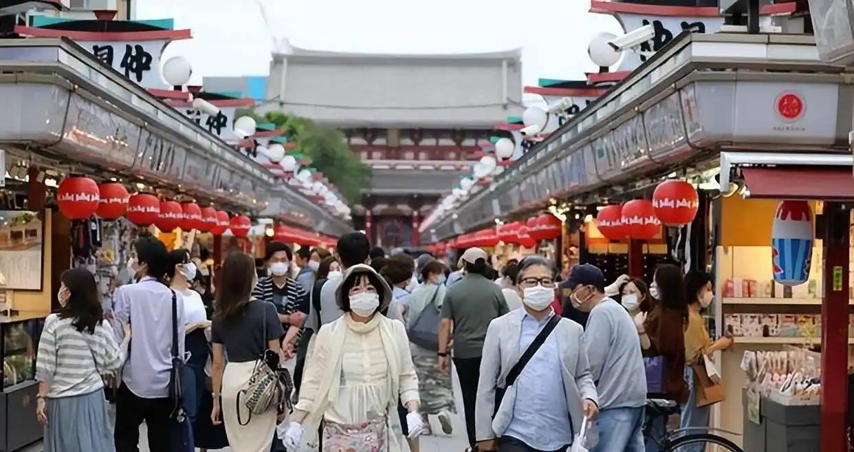 图片[10]-日本网友晒京都空荡荡车厢，称中国游客少了真舒服，引千万人热议 -华闻时空
