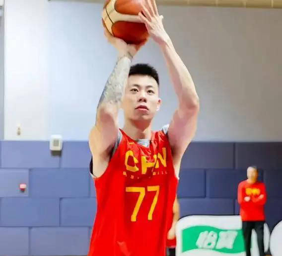 张镇麟伤后状态急剧下滑，半场五“0”表现抢眼，郭士强带队用人存疑