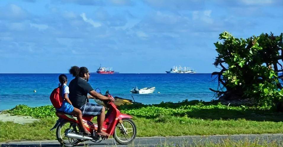 世界上最可怜的国家:整个国家只有两辆公交车,本地人吃菜都奢侈 -华闻时空