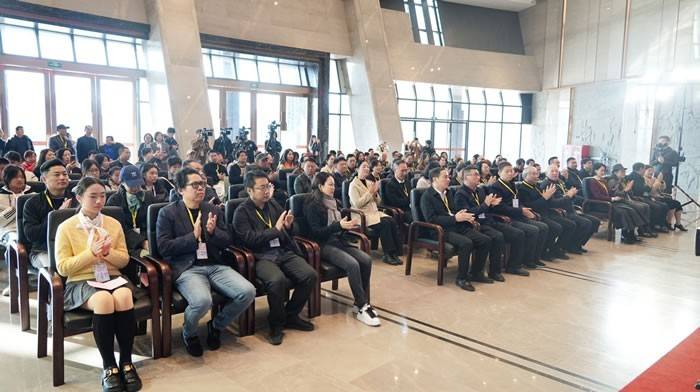 童心绘时代 美育润山:2025少儿美术作品展在福建南平启幕