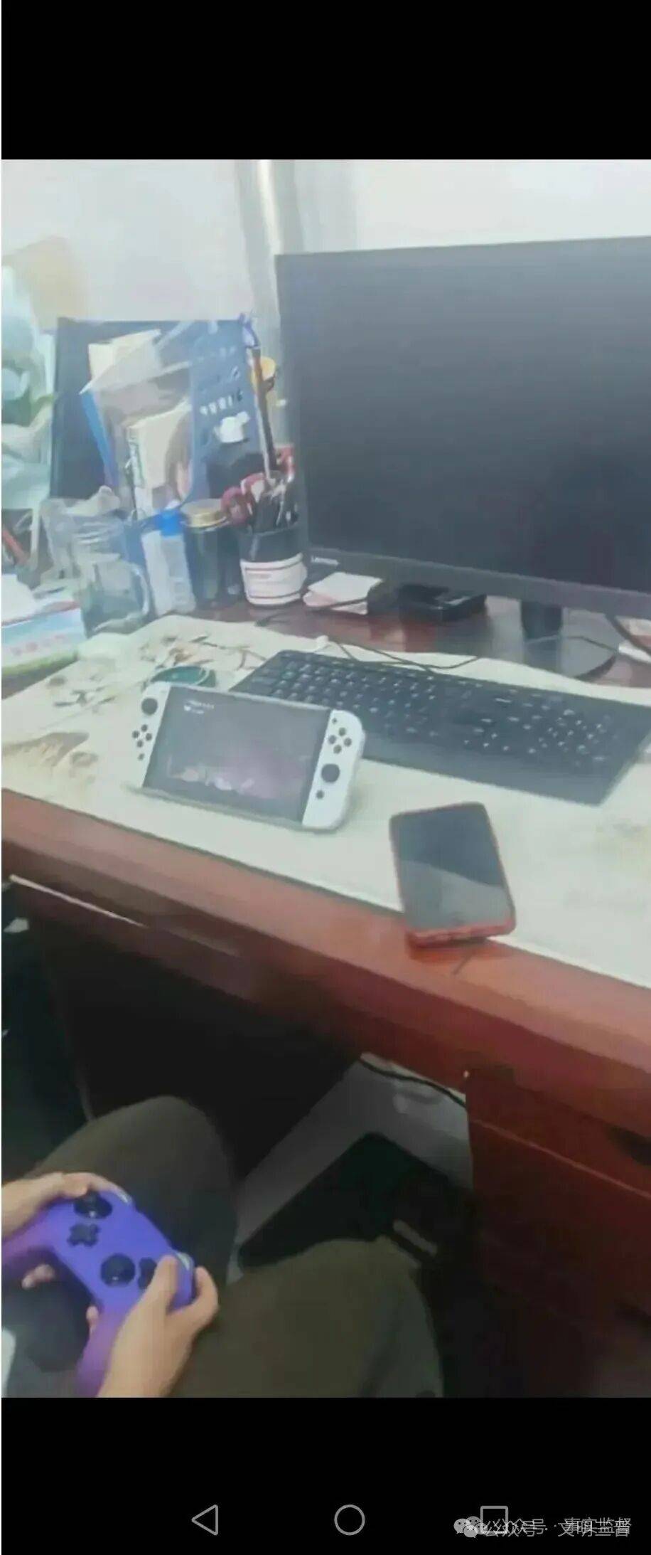 榆阳市监局执法大队:墙面现"人踏耳"造型 办公区成游戏厅?(图3)