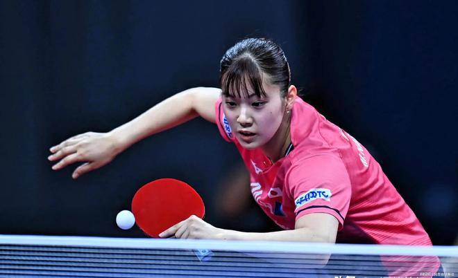 孙颖莎4-0横扫王艺迪延续七连胜,一日双赛全胜晋级八强_搜狐网