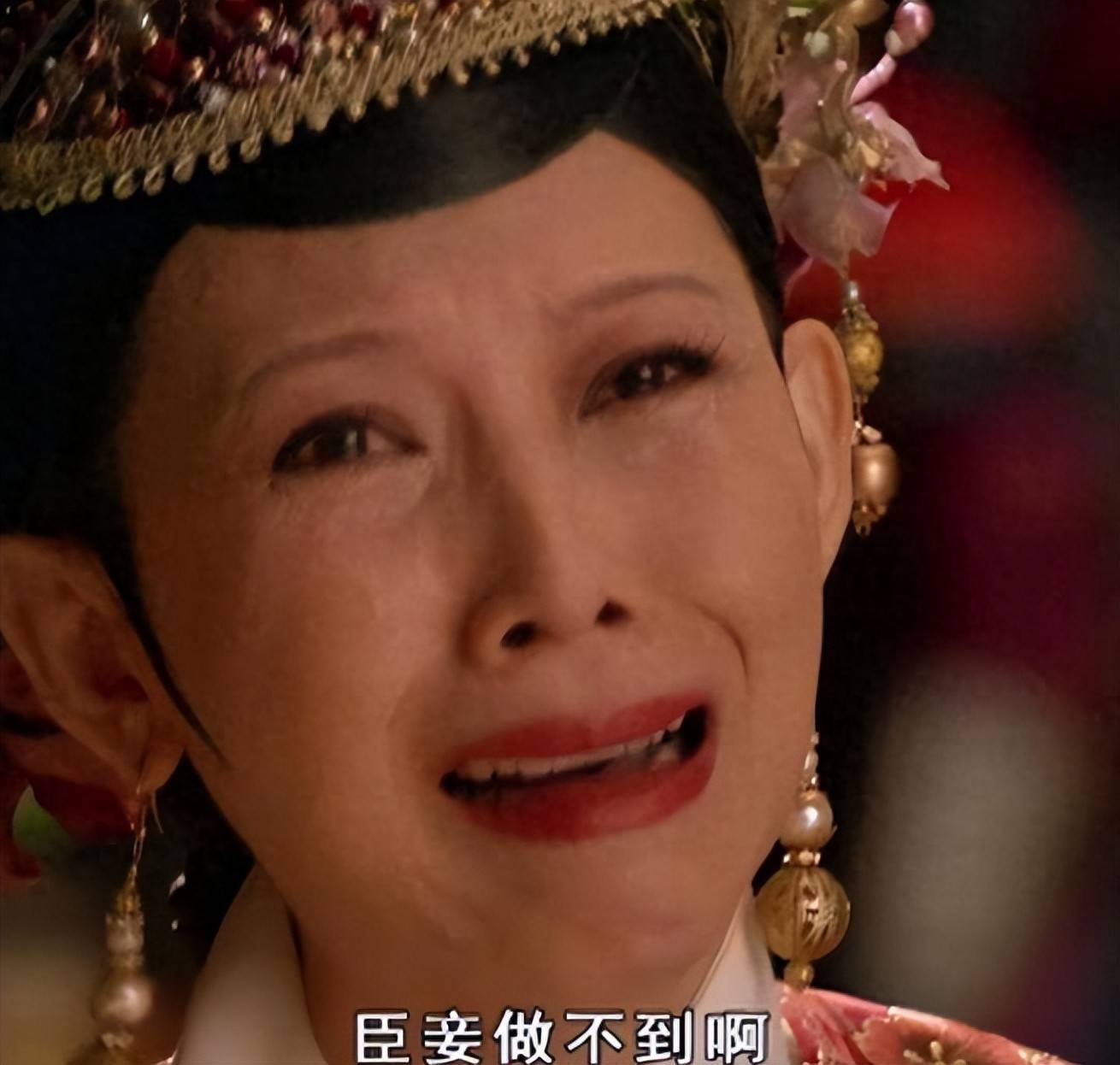 落地的凤凰不如鸡!52岁蔡少芬近况曝光,为钱奔波瘦到脱相不敢认