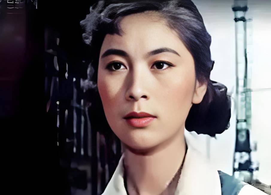 陶白莉:《小花》里温婉的"周医生",电影世家中坚韧的传承者