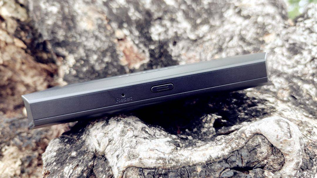 随身携带“极速基站”是种什么体验？拯救者LM90随身WiFi详测，不止于游戏