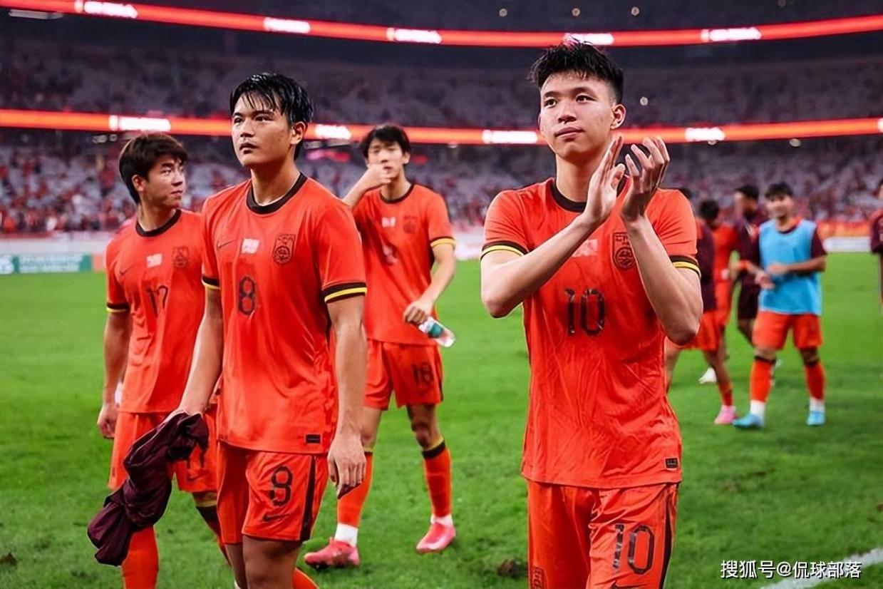 19:30 中国男足vs泰国！邵佳一关注7大国脚，U23亚洲杯出线=创历史