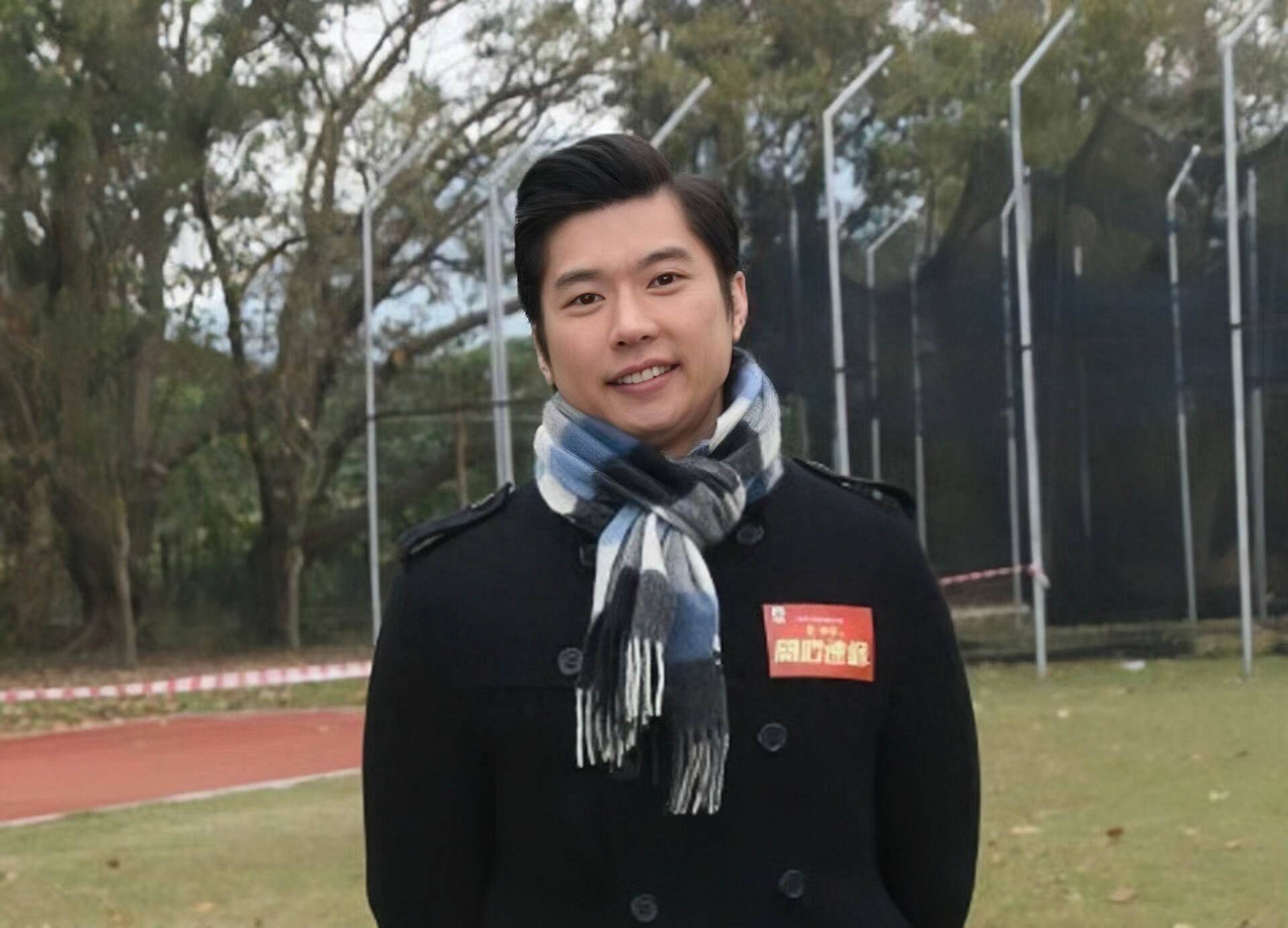 tvb知名男星满身肌肉,身材健硕令人意外,入行前是一名漫画师