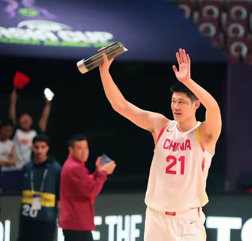 CBA月最佳胡金秋在：场均25分钟砍16分，效率值惊人，广厦登榜首