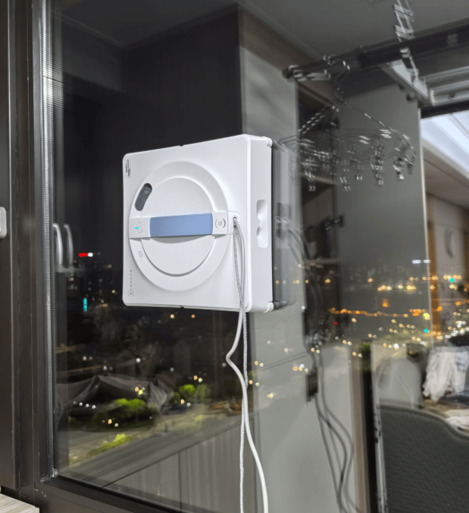 科沃斯和玻妞擦窗器哪一款好？高层玻璃擦窗机器人怎么选？希亦Vs科沃斯VS玻妞三大擦窗机横评推荐！