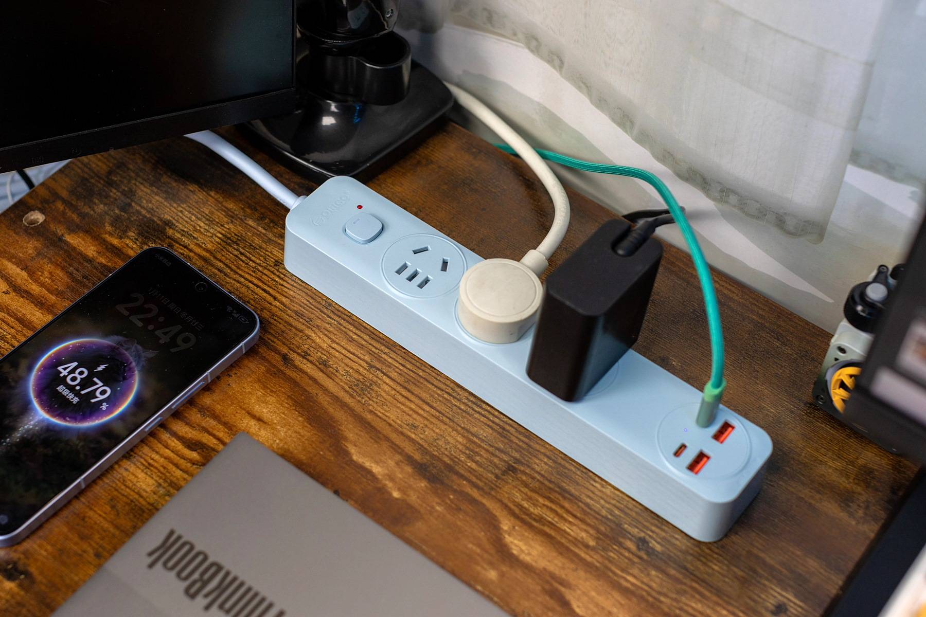 奥睿科小瘦条插排，让我的桌面线缆不再杂乱不堪