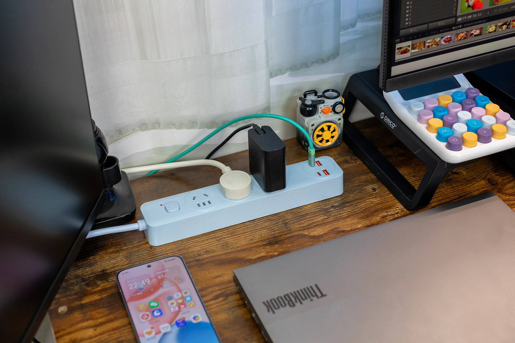 奥睿科小瘦条插排，让我的桌面线缆不再杂乱不堪