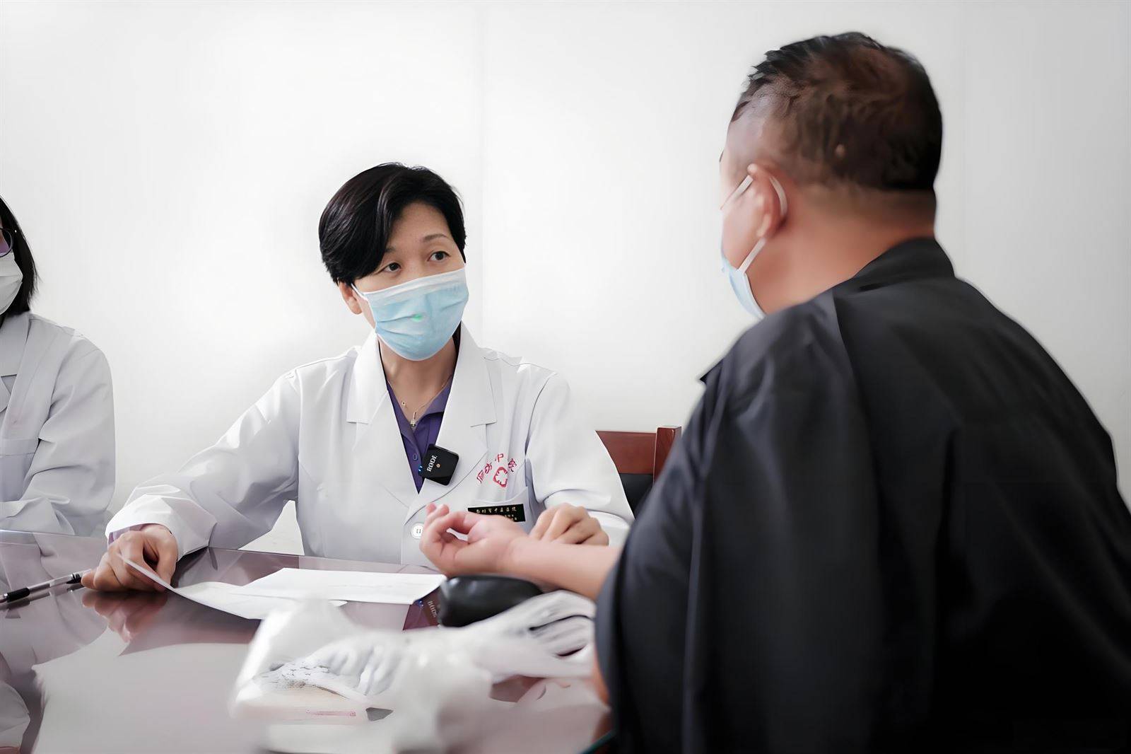 杨淑莲医生：深耕血液病40多年，帮无数人守住“血液健康防线”