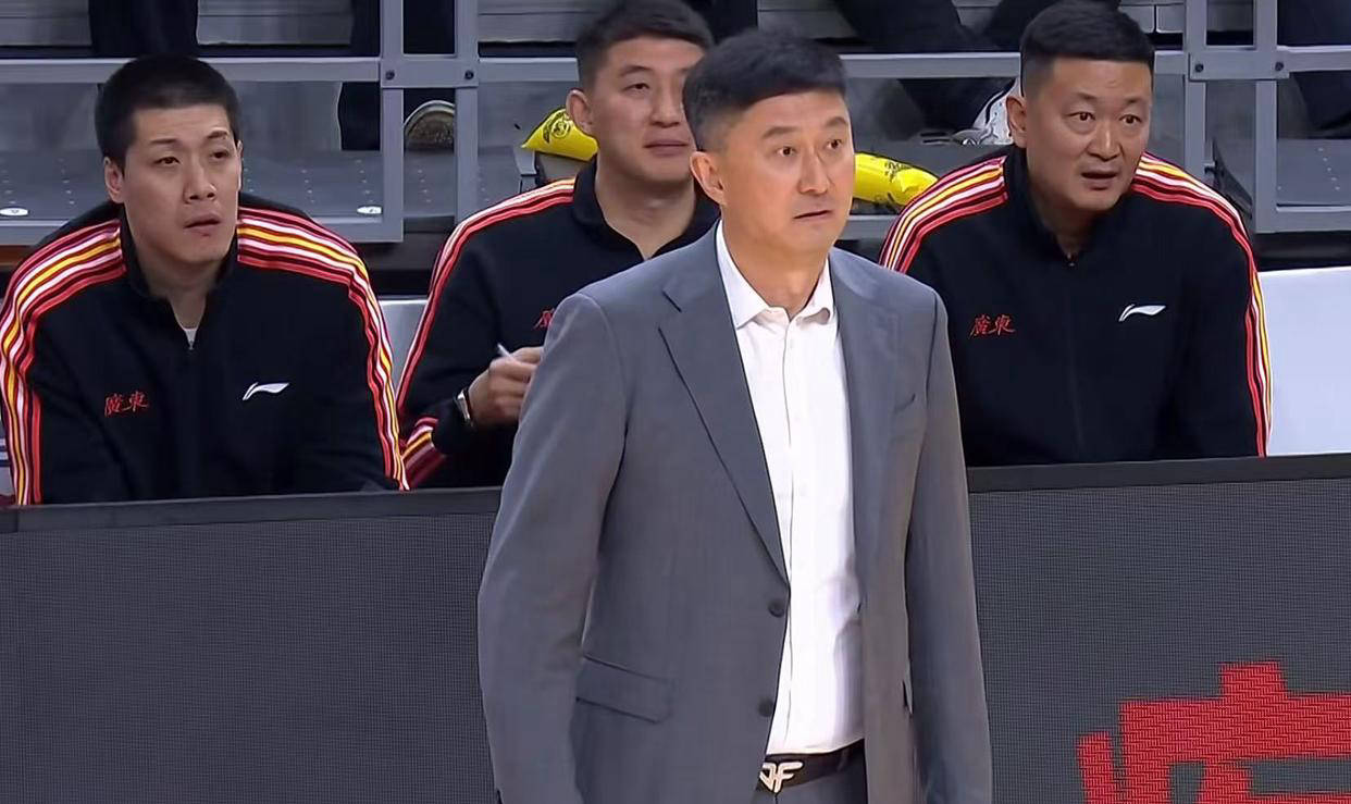 太适合广东队！CBA“冠军中锋”状态火爆，杜锋内线秘密武器浮出水面