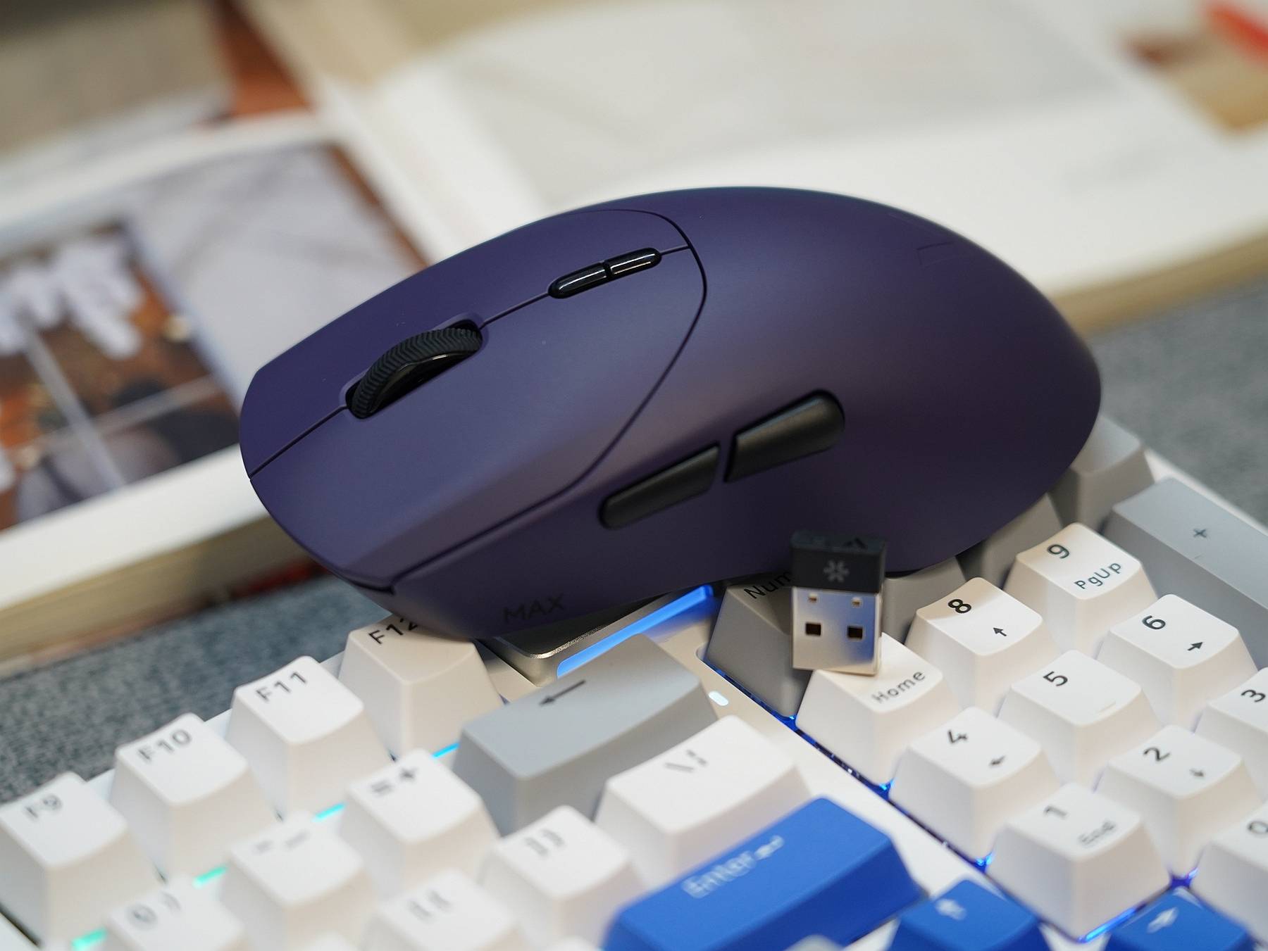 键鼠客制化难选？雷柏VT9 MAX+V700DIY-98长续航版最强续航无线键鼠套装：理想入门组合