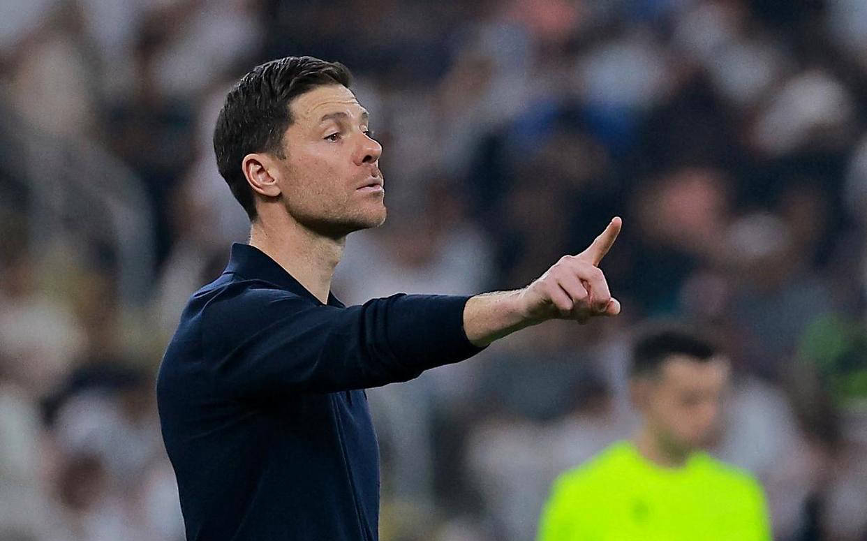 皇马2-3惜败丢冠，主帅阿隆索赛后低调表态引发球迷热议