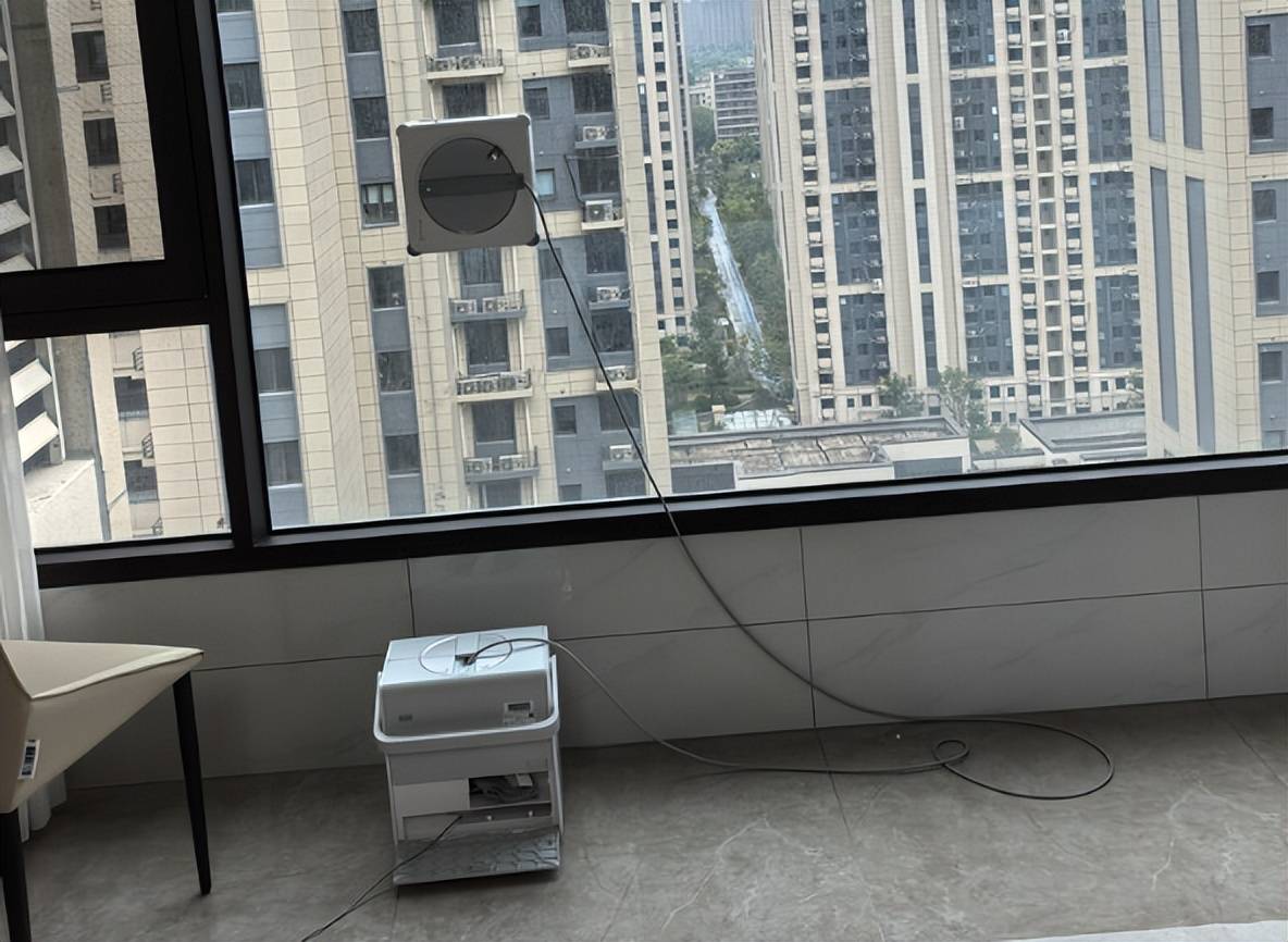 全自动擦窗机器人什么牌子好用?2026擦玻璃机器人品牌排行榜前十名,高层必备神器