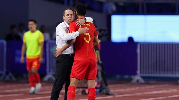 意外！为何说U23国足小组赛至今不败，黄博文和于大宝也功不可没