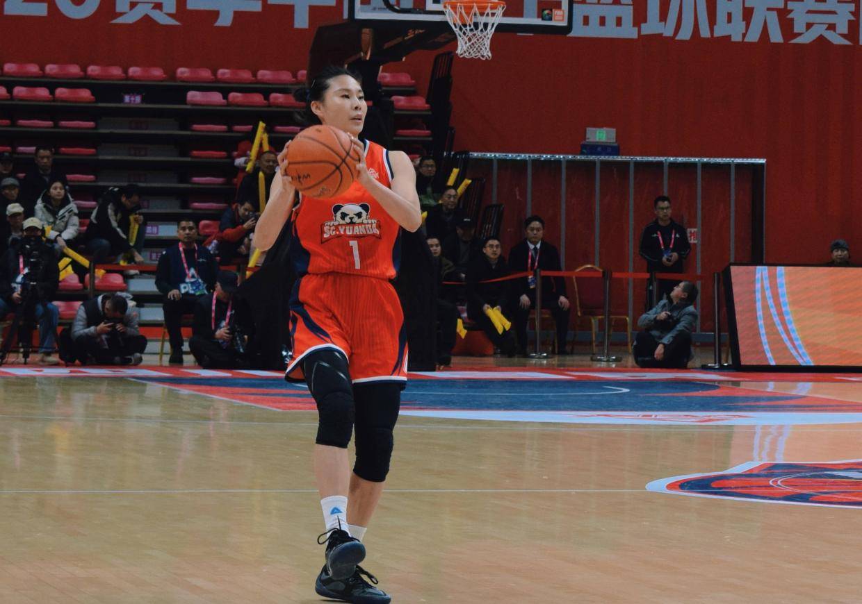 击败联盟第1！中国女篮30岁王牌归来5胜0负不败：宫帅需重用她？