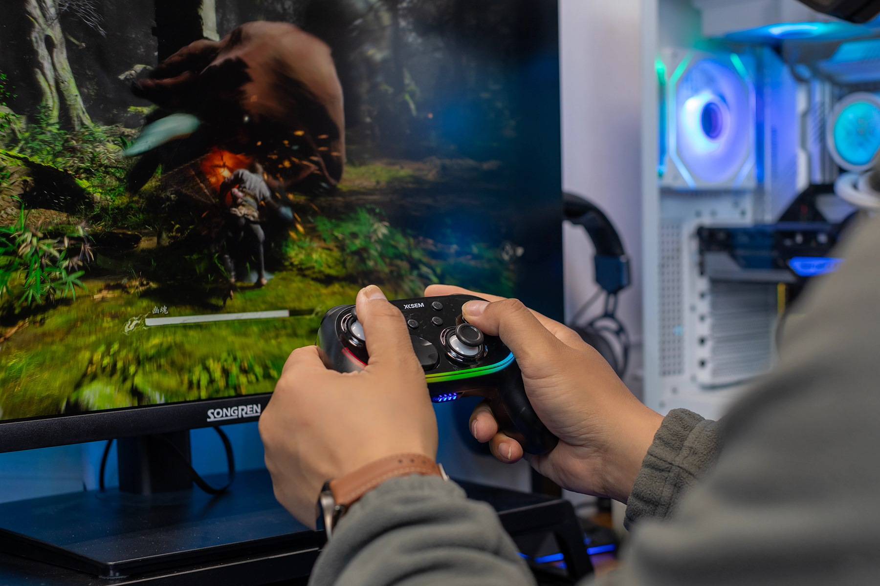 解锁游戏通关密码，西圣GC1游戏手柄让我轻松战胜大BOSS