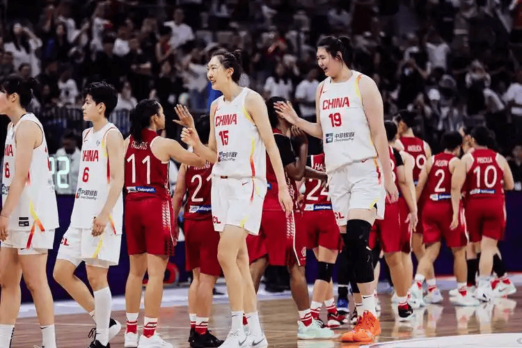 不是李梦，宫鲁鸣点名，1名老将驰援，26岁，后卫，此前遭遇重伤