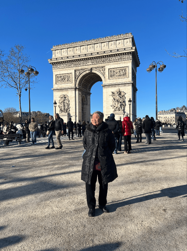 图片[17]-老辈子拍照，为啥让巴黎旅游变成了村口打卡 -华闻时空