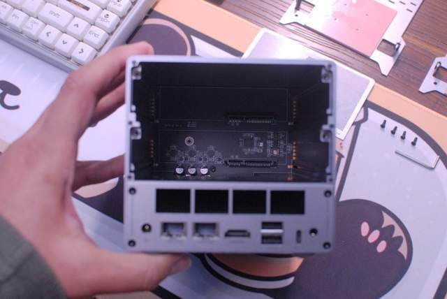 小而创新，大有不同，打破传统NAS新价值：零刻ME Pro深度体验