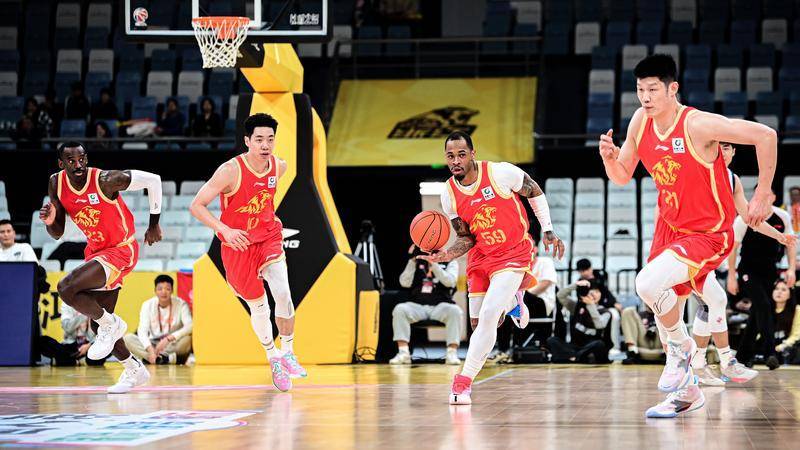 就是人多！广厦外援轮番发挥 残阵山东虽败收获满满