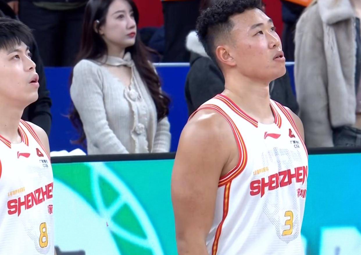 入选国家队稳了！广东冠军锋卫打成大腿，郭士强为他放弃胡明轩？