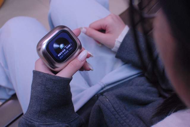 当贝Dangbei Air1耳夹式蓝牙耳机评测：抗菌，AI黑科技，无感佩戴