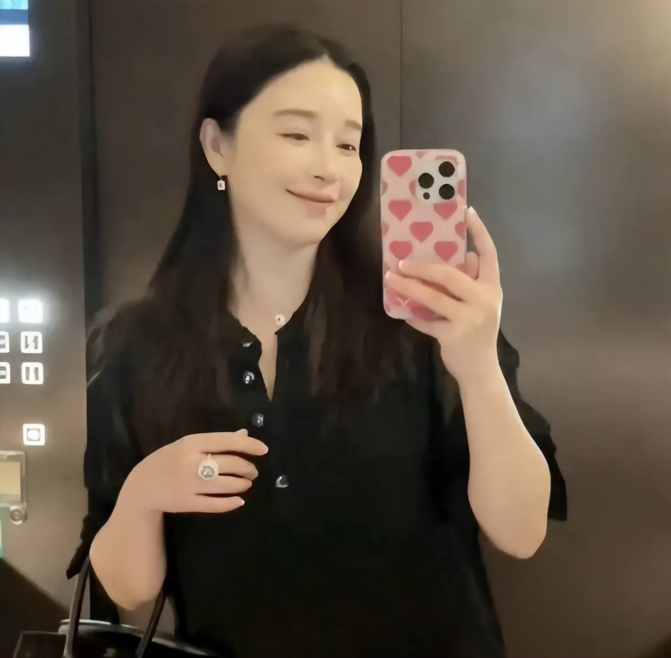 畸形儿风波之后,阚清子正式表态,这一传闻才真相大白