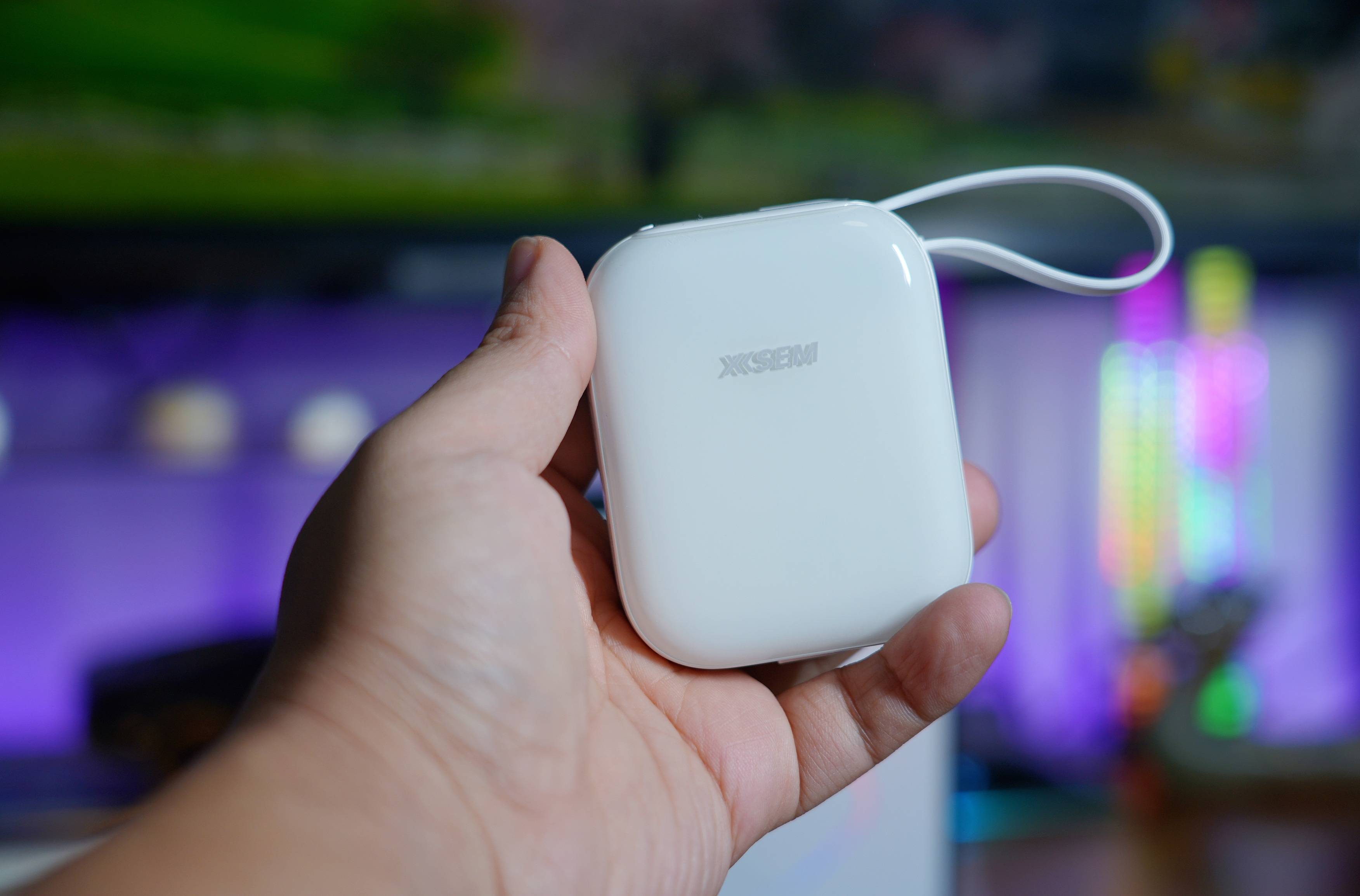 通勤隐形能量搭子！西圣PB-S充电宝实测巴掌大解决我的电量焦虑