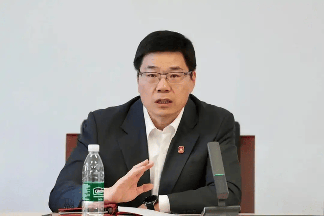 中国男篮到了最危险的时候？其实，郭振明的仕途到了最危险的时候