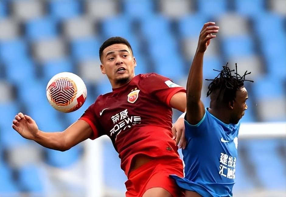 喜讯！上港主力国脚中卫在本赛季直接提前解约离队，已顶薪转会去鲁能被辟谣