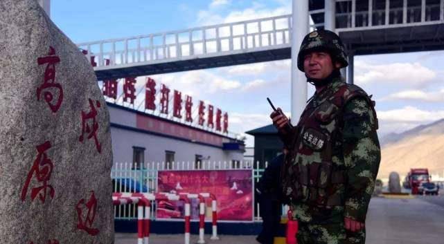 发现一支国军,士兵流泪大喊:你们咋才来