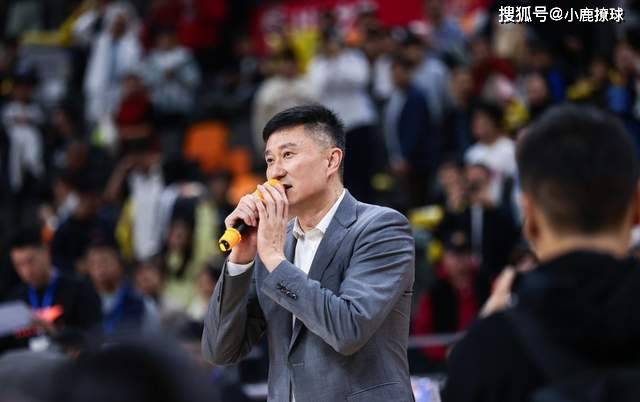 根本不给机会！广东男篮2米07潜力前锋遭杜锋雪藏，曾被视为周鹏接班人