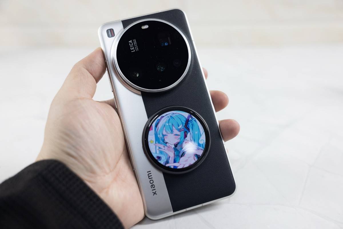 让吧唧动起来，彰显个性，PIXBADGE像素悸动电子徽章体验