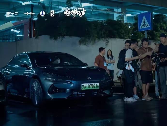 《惊蛰无声》里的“无言战友”，原来也是现实中的守护者！