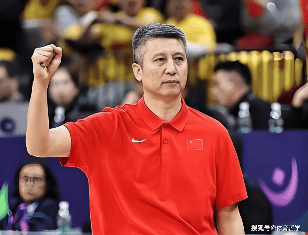 FIBA发布声明：向中国男篮和球迷进行道歉